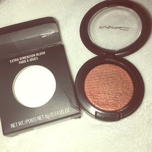 MAC Extra Dimension Blush